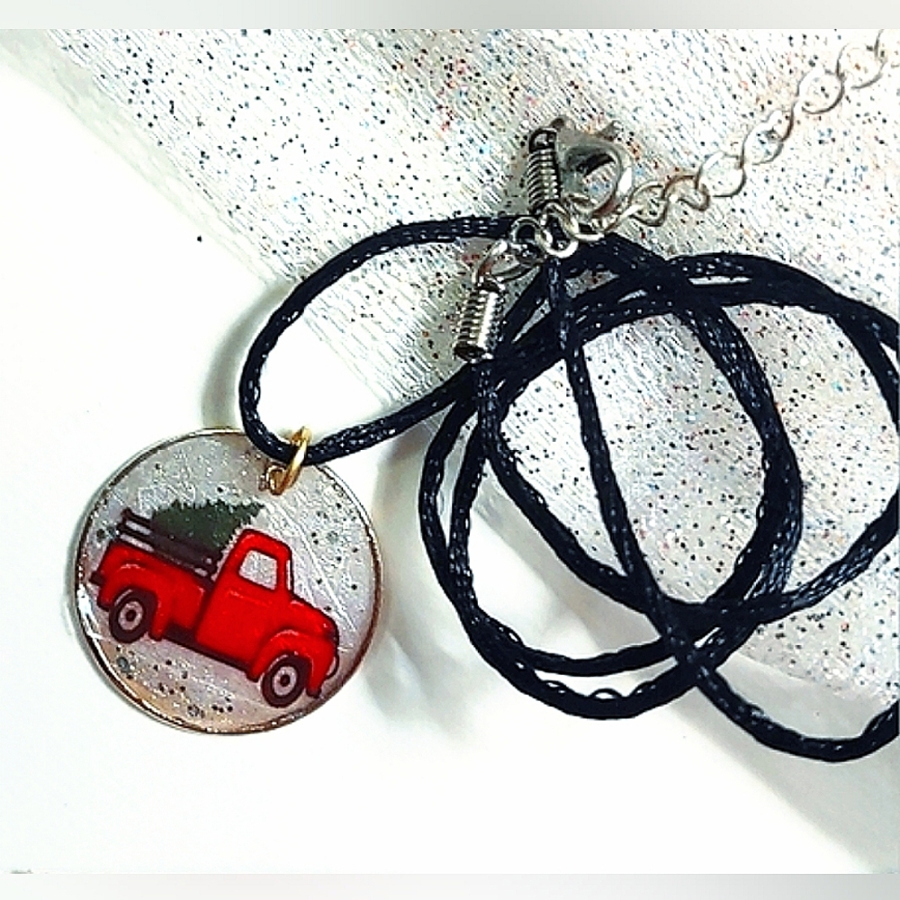 Old Red Truck Christmas Tree Theme Pendant